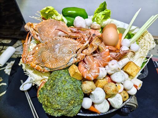 MAMAMIA STEAMBOAT & GRILL @ MASJID TANAH