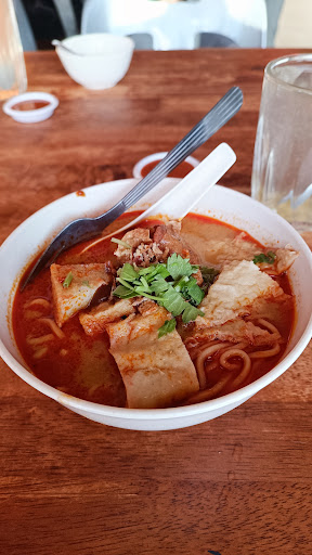 MEE KARI EJ KLEBANG RESTU