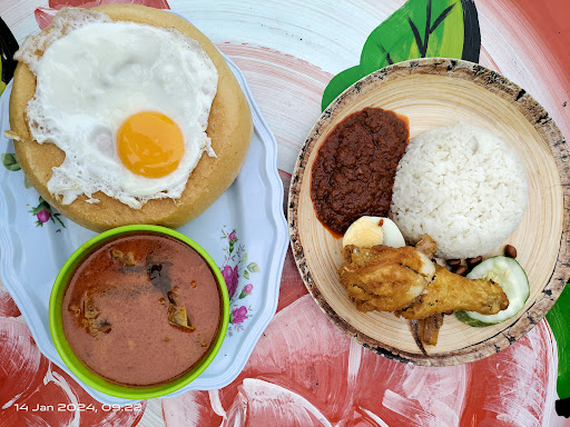 Garden Cafe by Iman Mutiara