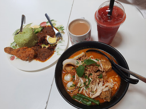 Aidilbadri Strawberries Cafe & Farm