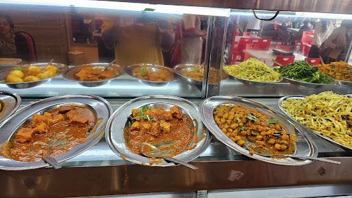 Restoran Apoorva Golden Paradise