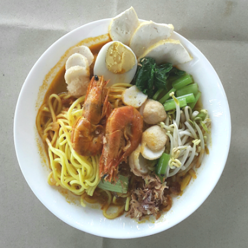 Poksuwood Mee Kari