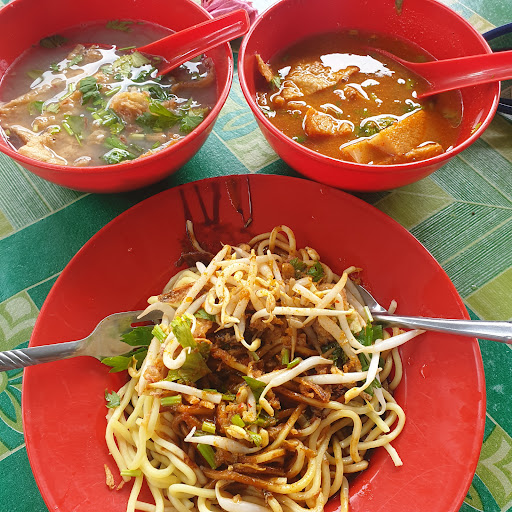 Mee Kari Tasek