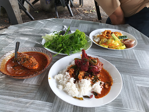 Kepala ikan pantai remis