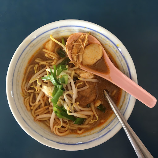 Medan Selera Menara Condong ( Teluk Intan, Perak )