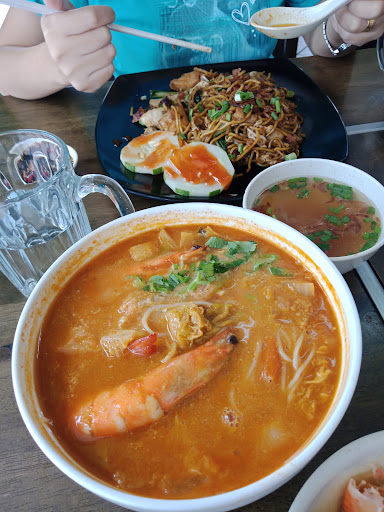 Nana Tomyum House