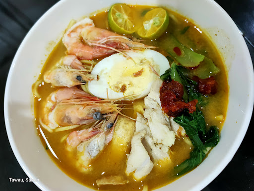Gerai HN, Mee Kari Nasi Kukus