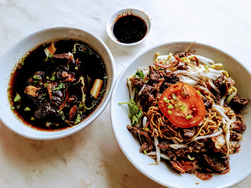 Mee Kolok Sarawak