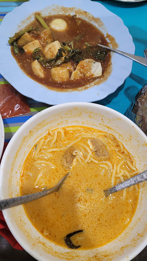 Man Mee Kari