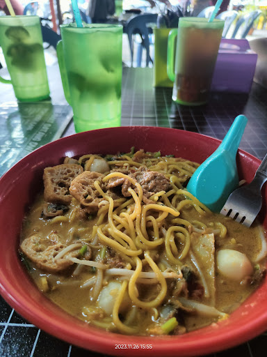 DWarung Mus Mee Kari