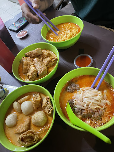 Mee Kari Merdeka Garden, Ipoh