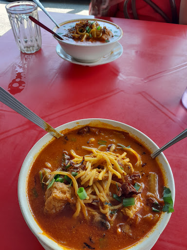 Warung AbangSenyum Restaurant