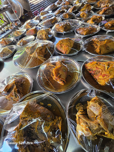Kepala ikan pantai remis