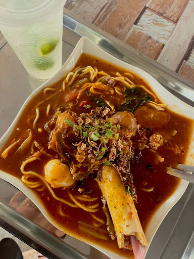 Nyoq Desa Mee Kuah Tulang