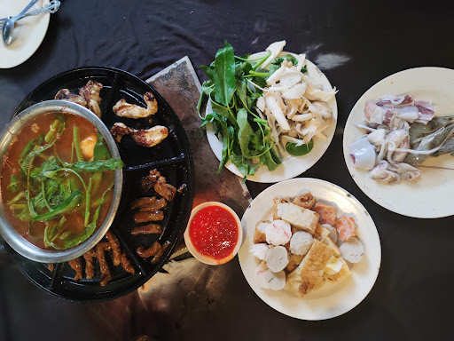 Restoran Island BBQ Steamboat