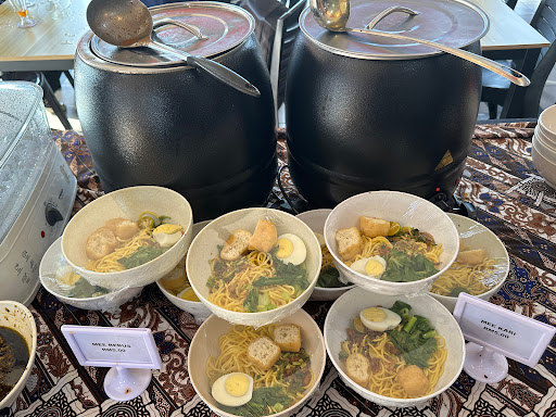 Lariz Kitchen