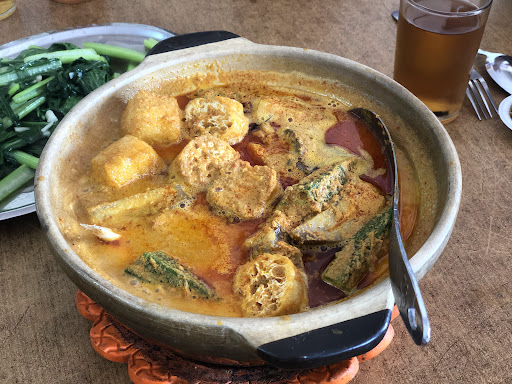 Ah Lye Kari Kepala Ikan