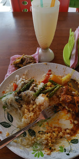 Mek Nab Restaurant & Catering