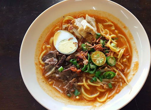 FINA MEE CELUP (SYAFIRA SEAFOOD)