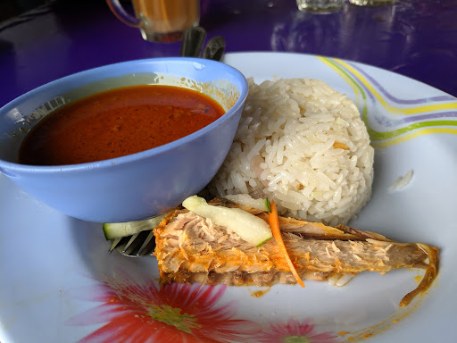 Warung Nasi Dagang Warisan Pak Nela