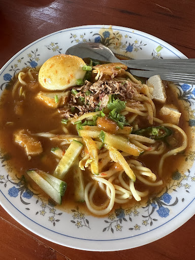 Kedai Makan Mak Bulat Roti Jala (Warung Gombang)