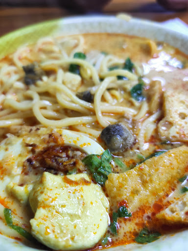 Mee Kari 7even siblings