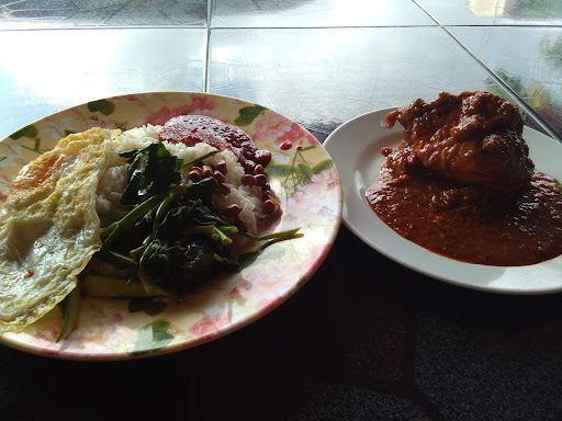 Warung Jelutong Corner