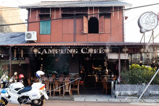 restoran kampung cafe
